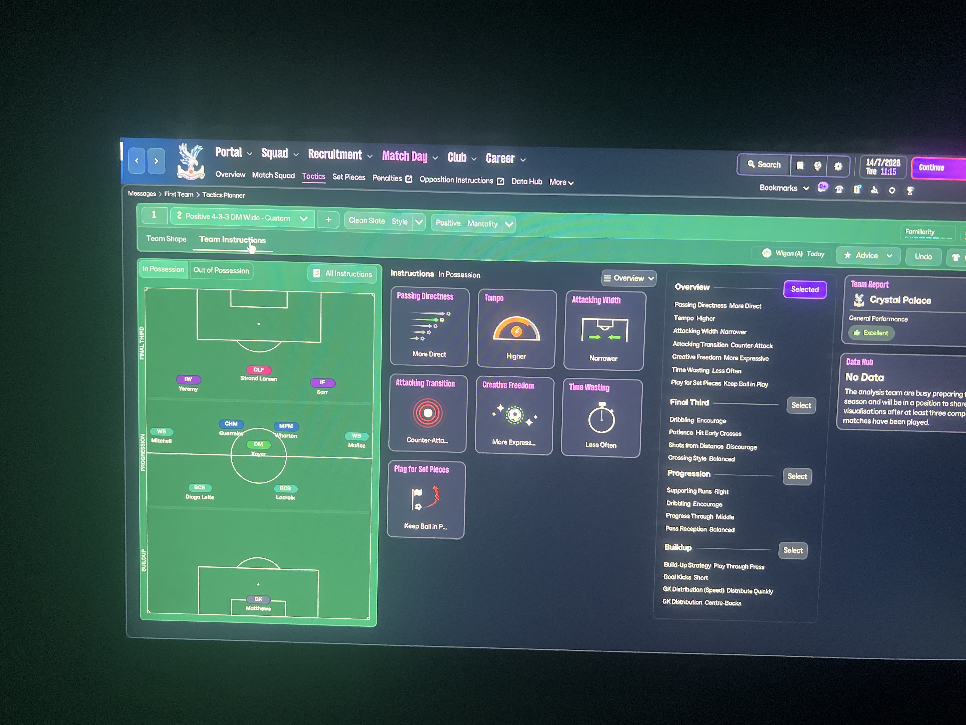 4-3-3 DM Wide tactic screenshot